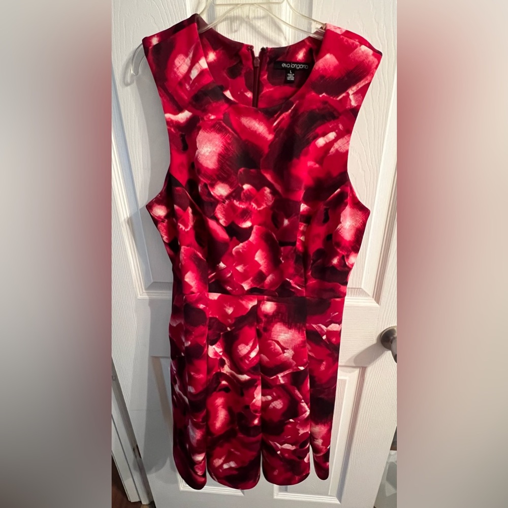 Eva Longoria cocktail dress. Perfect for the upcoming holiday party season.